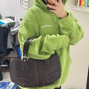 brown coach shoulder bag